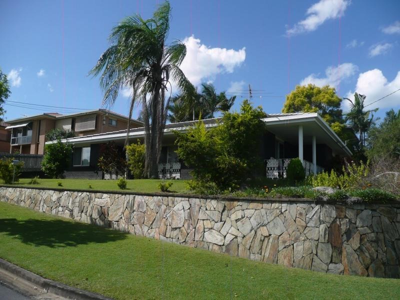 1 Nemarra Street, Wynnum QLD 4178