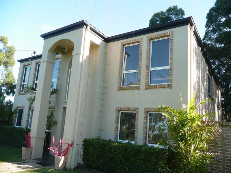 6 Earle Court, Tallai QLD 4213