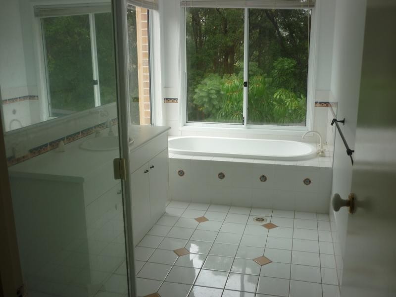 6 Earle Court, Tallai QLD 4213