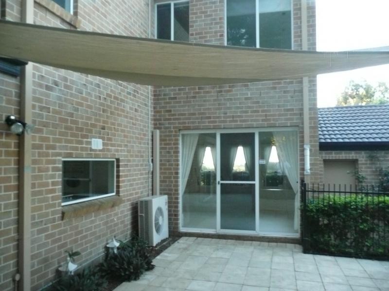 6 Earle Court, Tallai QLD 4213