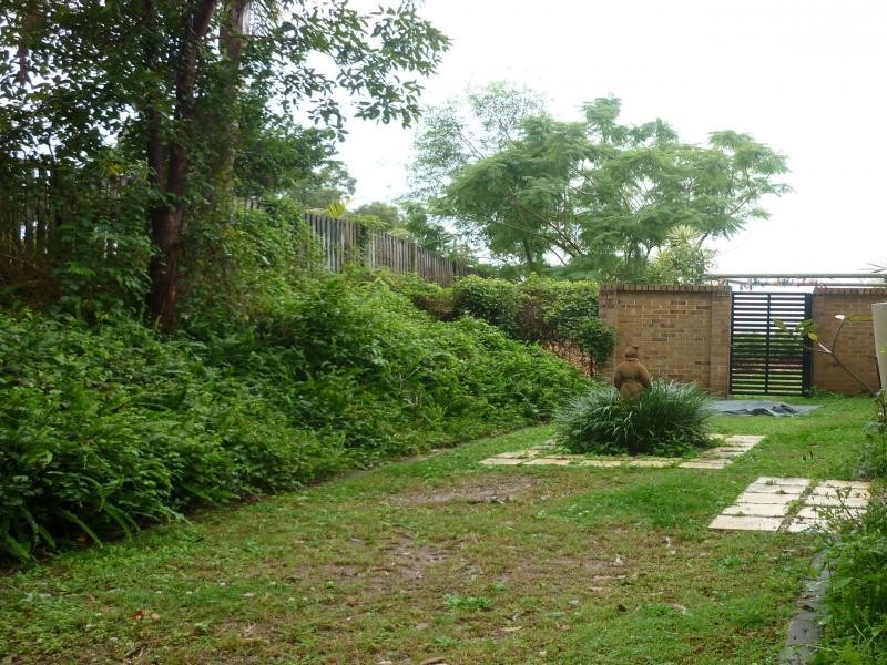 6 Earle Court, Tallai QLD 4213