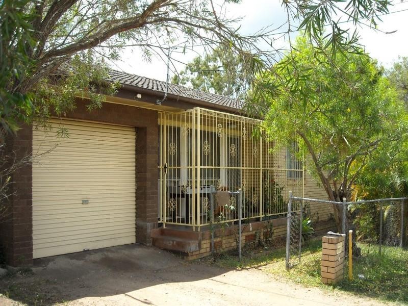 16 Clare Road, Kingston QLD 4114