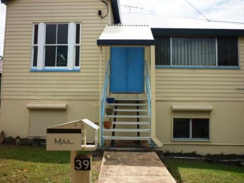 39 Adam Street, Wynnum QLD 4178