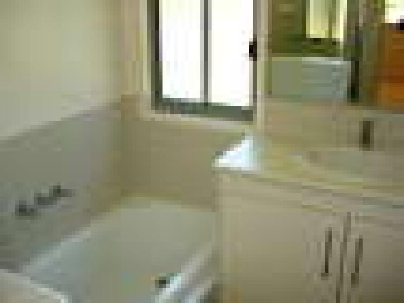 22 Cathy Street, Macleay Island QLD 4184