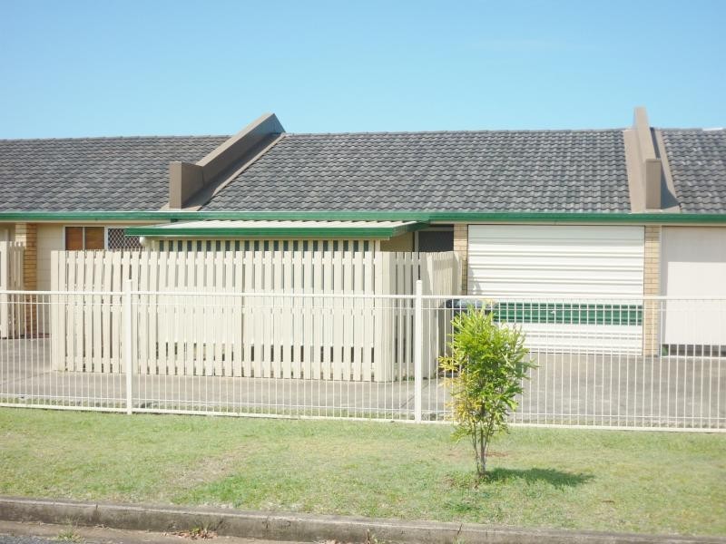 2/43 Drayton Terrace, Wynnum QLD 4178