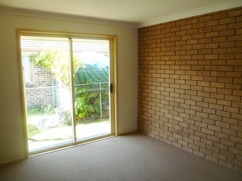 2/43 Drayton Terrace, Wynnum QLD 4178