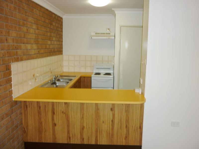 2/43 Drayton Terrace, Wynnum QLD 4178