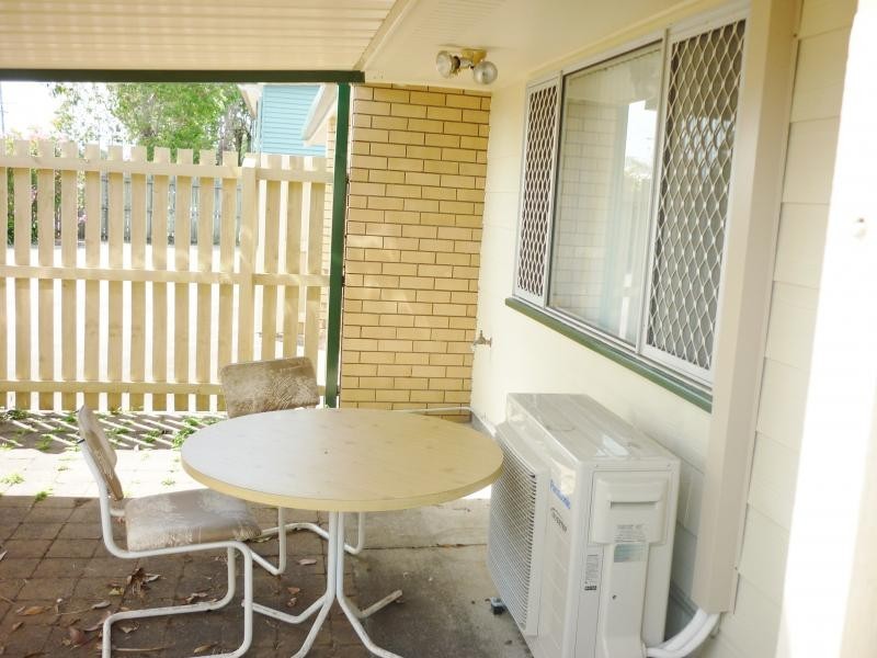 2/43 Drayton Terrace, Wynnum QLD 4178