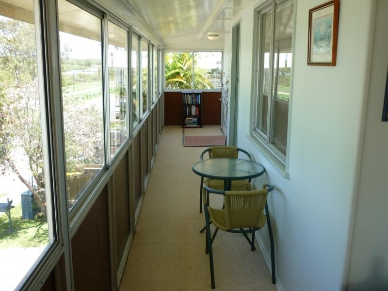 725 Esplanade, Lota QLD 4179