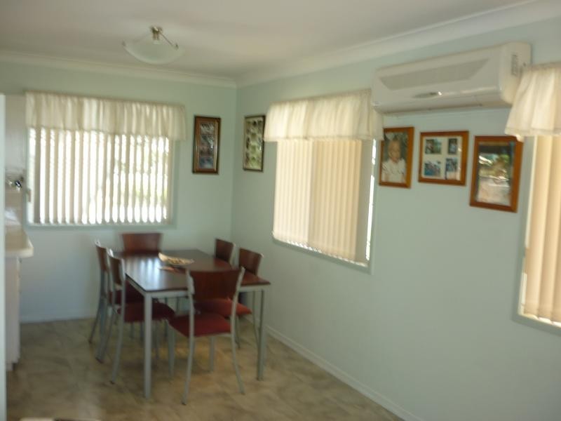 725 Esplanade, Lota QLD 4179