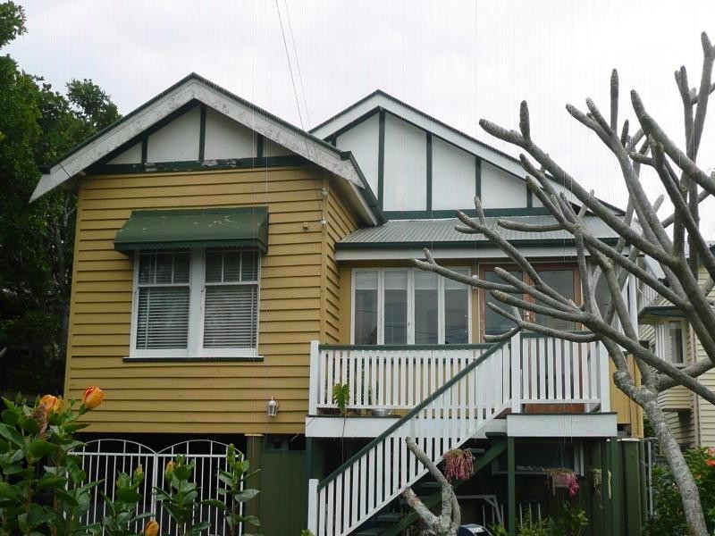 108 Gordon Parade, Manly QLD 4179