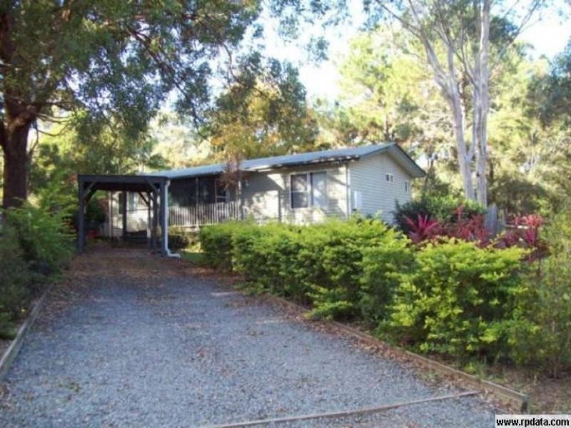 26 Alexander Street, Macleay Island QLD 4184