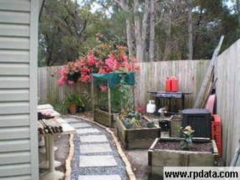 26 Alexander Street, Macleay Island QLD 4184