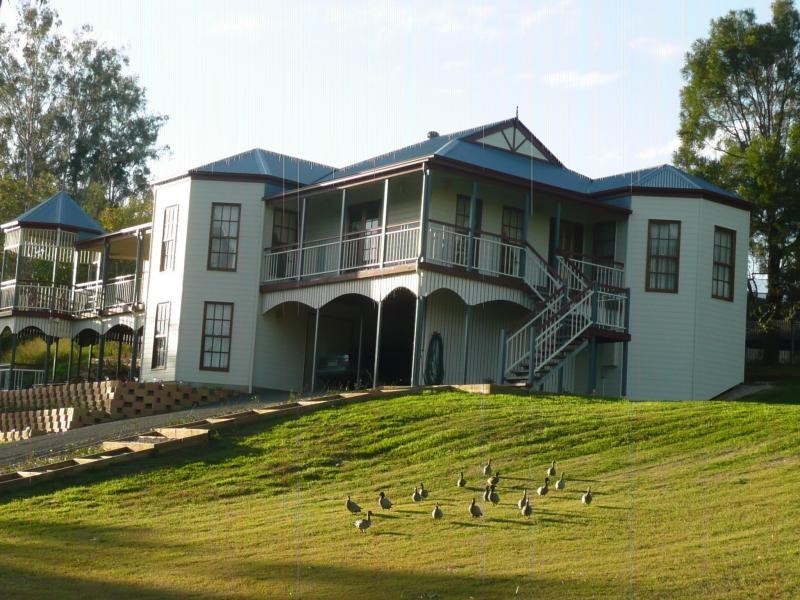 2 Boundary Road, Tivoli QLD 4305