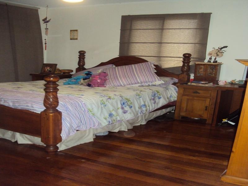 21 North Road, Wynnum West QLD 4178