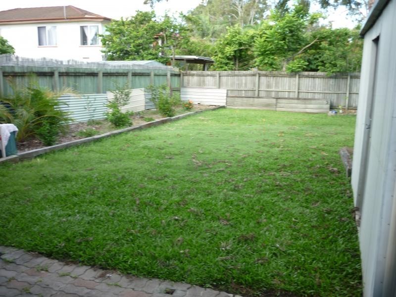 21 North Road, Wynnum West QLD 4178
