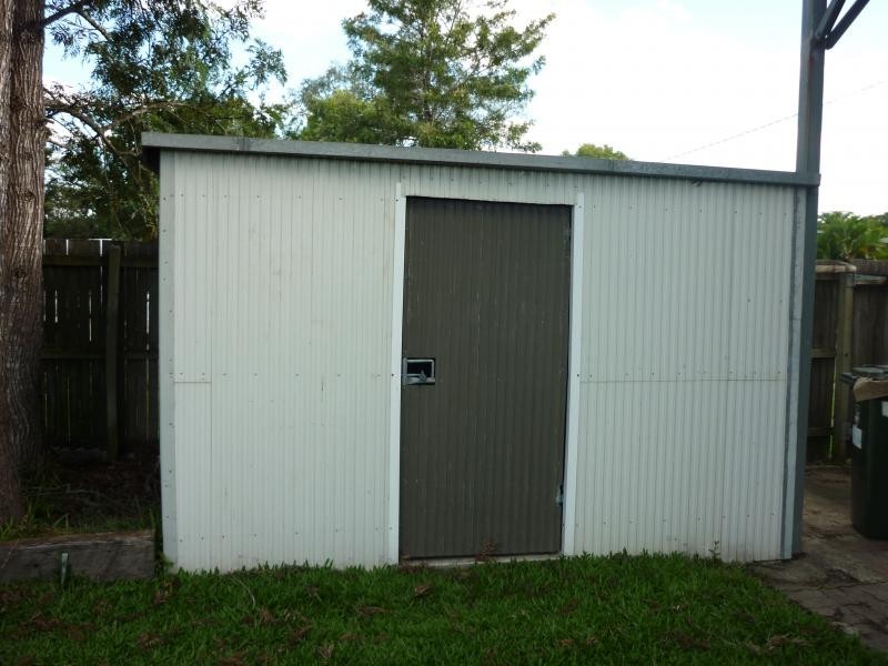21 North Road, Wynnum West QLD 4178