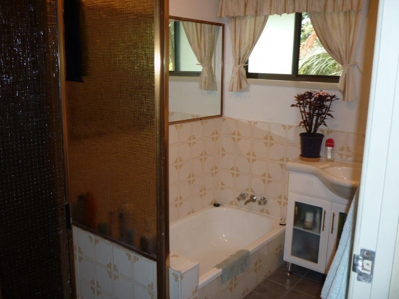 4  Boambillee Street, Thorneside QLD 4158