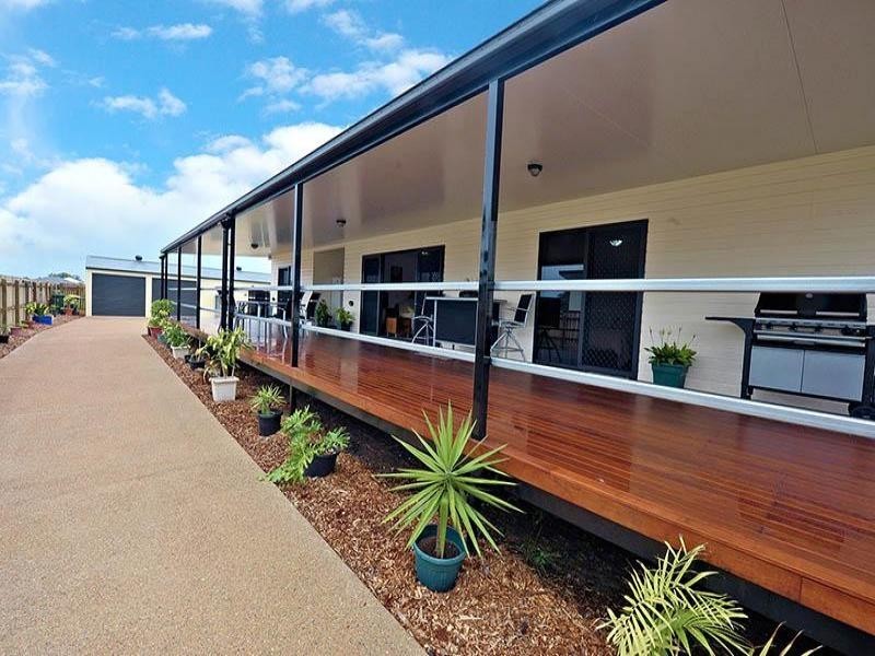37 Powers Street, Burnett Heads QLD 4670