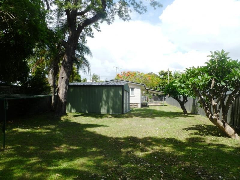 268 Whites Road, Lota QLD 4179