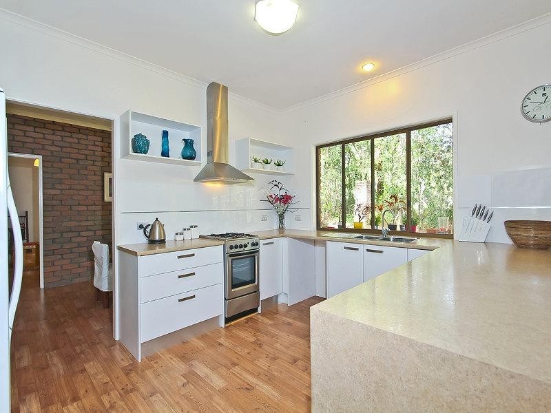 98 Avalon Road, Sheldon QLD 4157