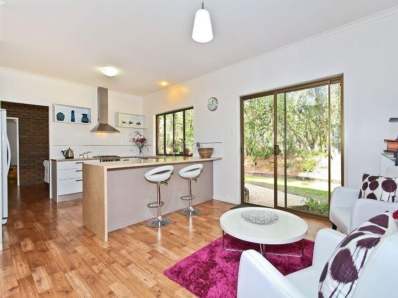 98 Avalon Road, Sheldon QLD 4157