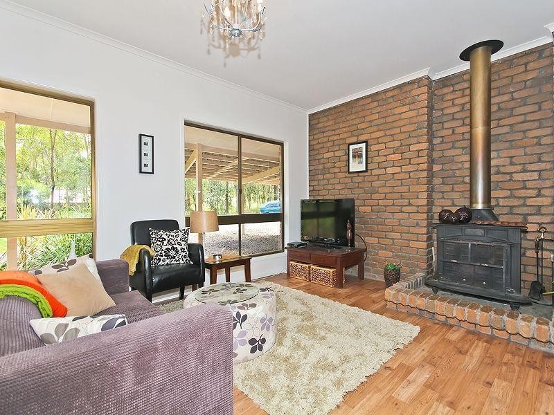 98 Avalon Road, Sheldon QLD 4157