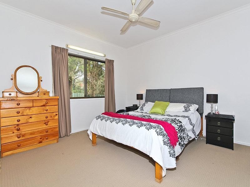 98 Avalon Road, Sheldon QLD 4157