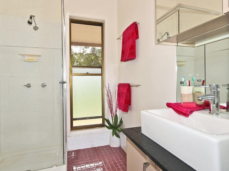 98 Avalon Road, Sheldon QLD 4157