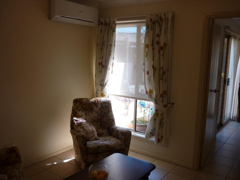 6 Wallen Place, Wynnum West QLD 4178