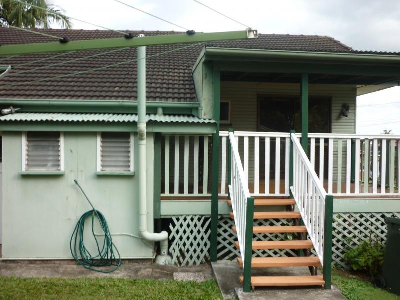 11 Hannam Street, Wynnum QLD 4178