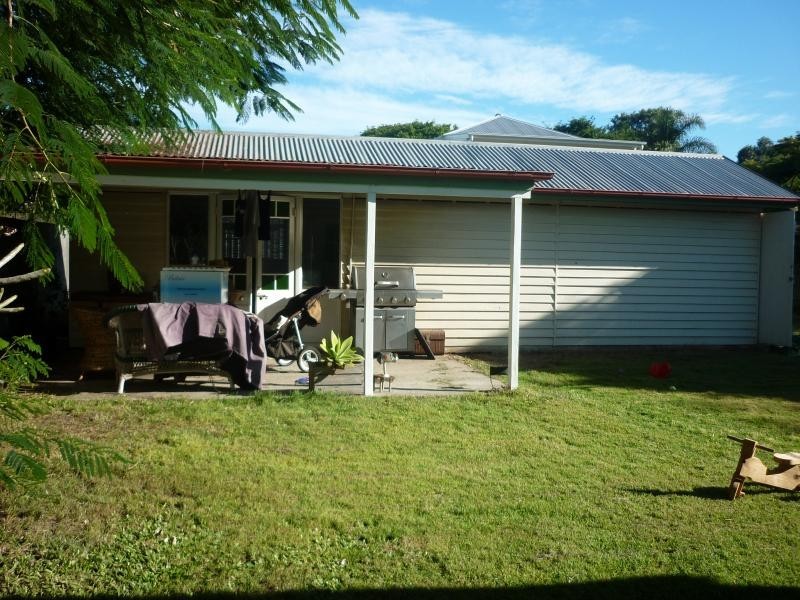 1 Melville Terrace, Wynnum QLD 4178