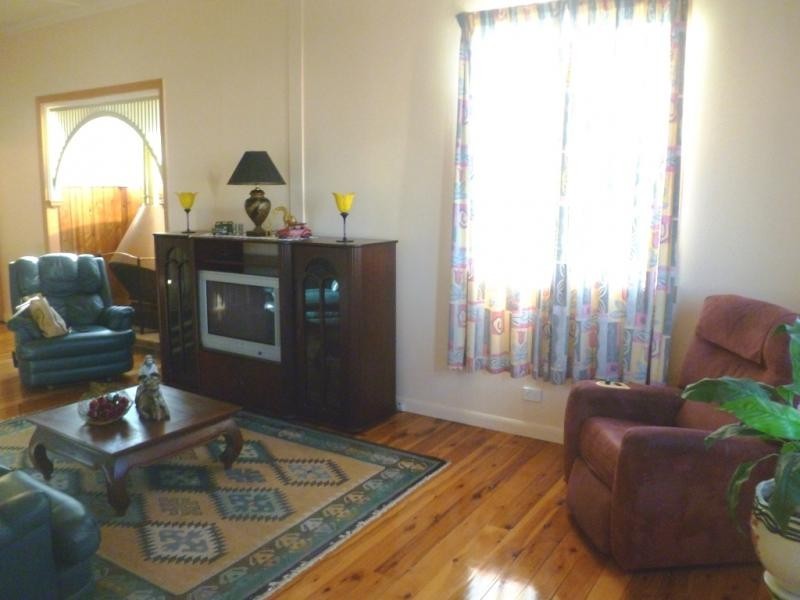 3 Melville Terrace, Wynnum QLD 4178