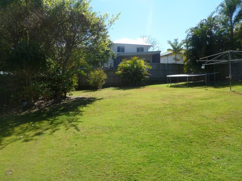 23 Roseberry Parade, Wynnum QLD 4178