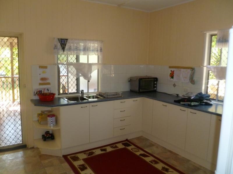 23 Roseberry Parade, Wynnum QLD 4178