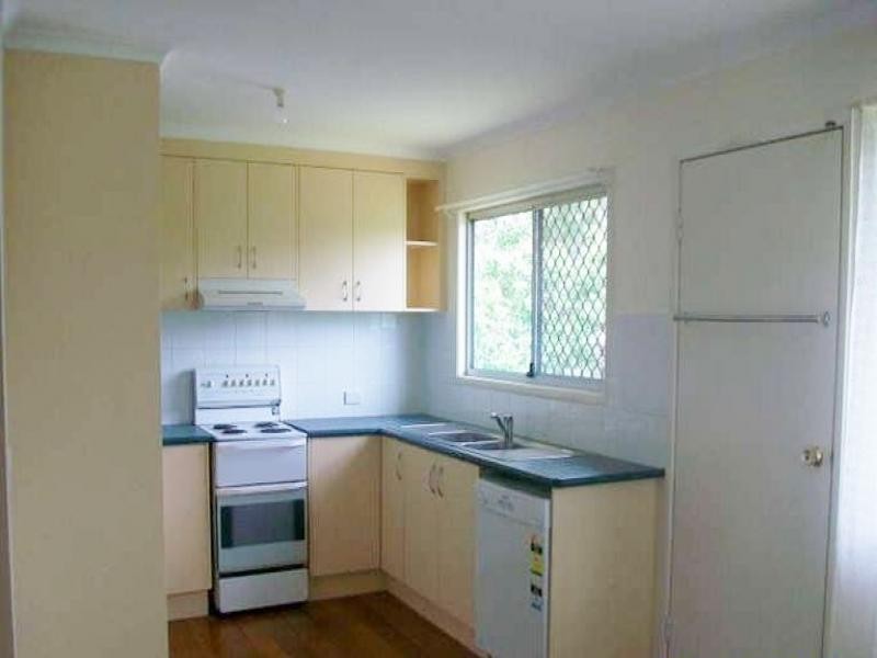 19 Pine Drive, Woodridge QLD 4114