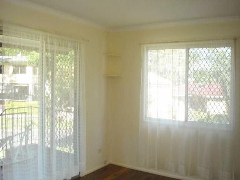 19 Pine Drive, Woodridge QLD 4114