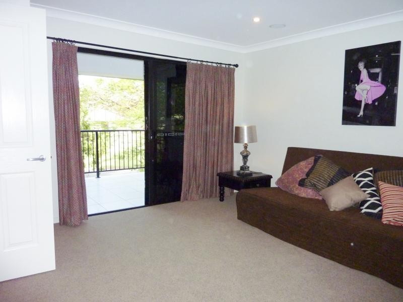 53 Peel Street, Manly QLD 4179