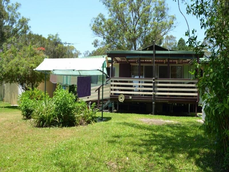 82-84 Charles Terrace, Macleay Island QLD 4184