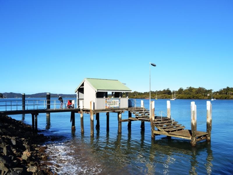 82-84 Charles Terrace, Macleay Island QLD 4184