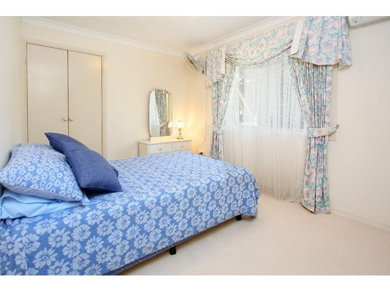 6 Wallen Place, Wynnum West QLD 4178