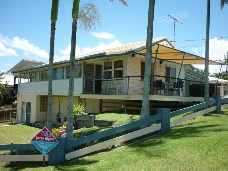 725 Esplanade, Lota QLD 4179