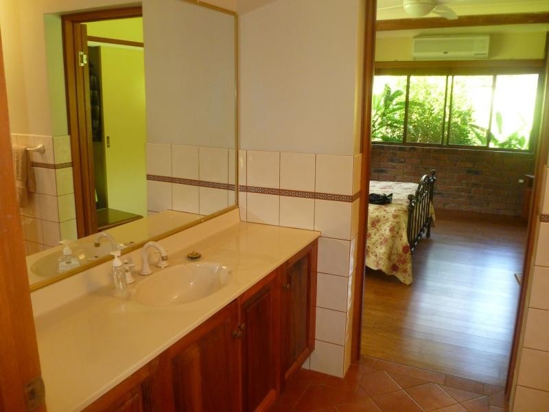 71-81 Lagoon View Road, Redland Bay QLD 4165