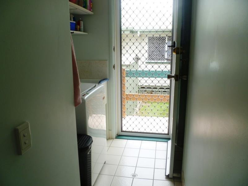 2 Ford Court, Carindale QLD 4152