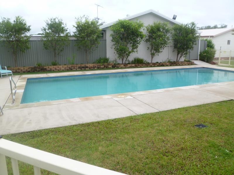 2 Ford Court, Carindale QLD 4152