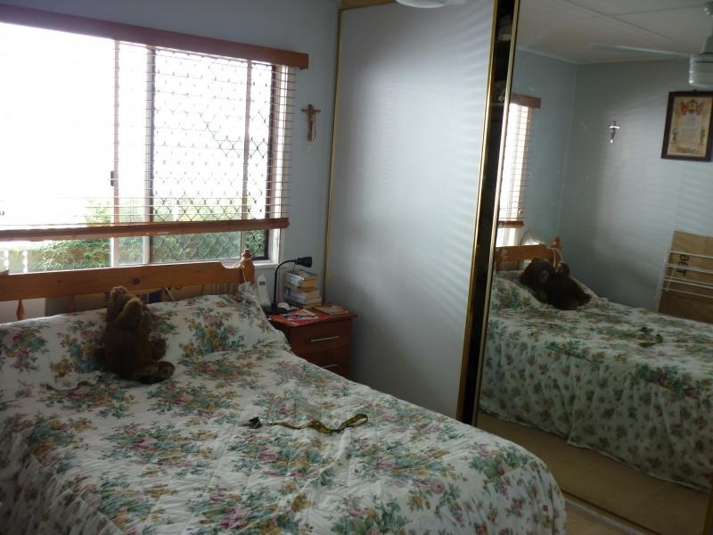 261 Kianawah Road, Wynnum West QLD 4178