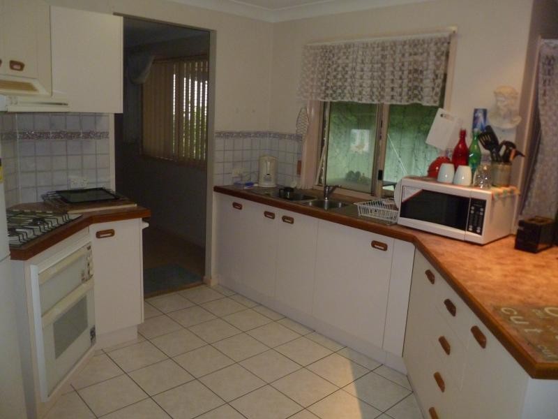77 School Road, Wynnum West QLD 4178