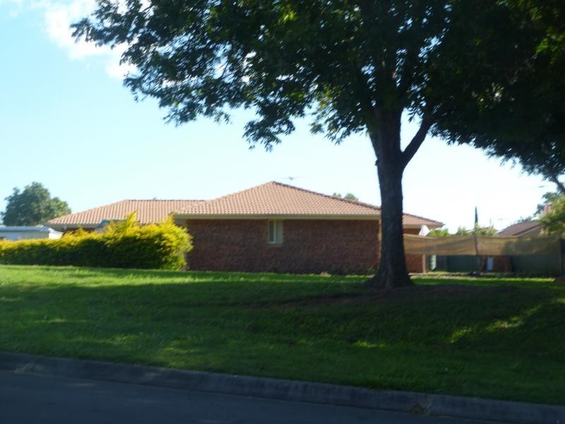 19 Marty Street, Wynnum West QLD 4178