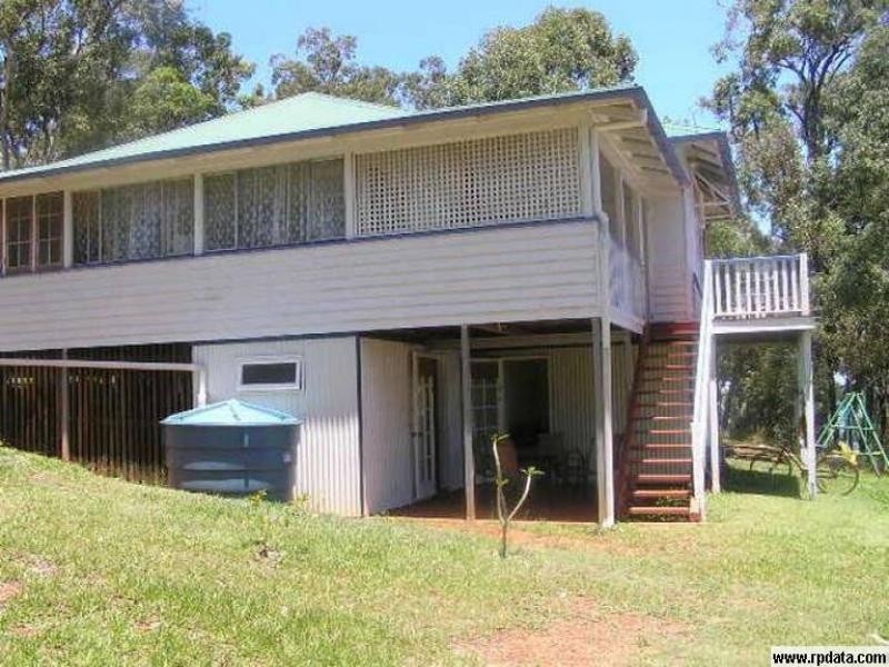 19 Cliff Terrace, Macleay Island QLD 4184