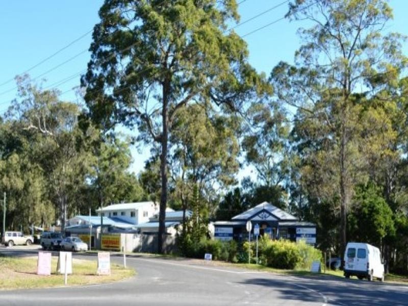 19 Cliff Terrace, Macleay Island QLD 4184